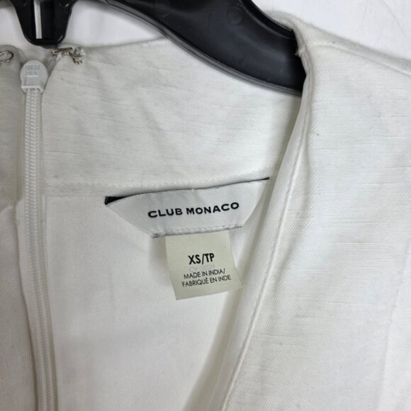 Club Monaco V neck Sleeveless top - Picture 2 of 4